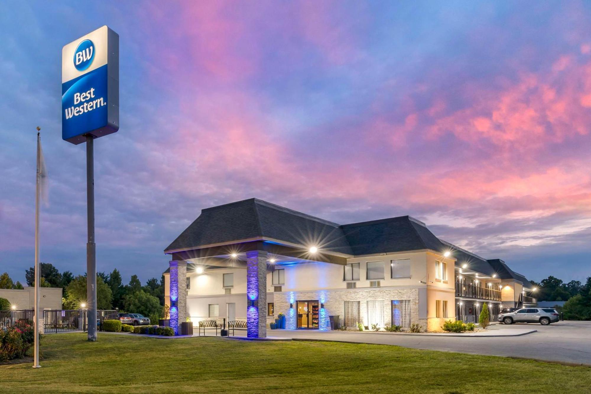 Best Western Dickson Exterior photo