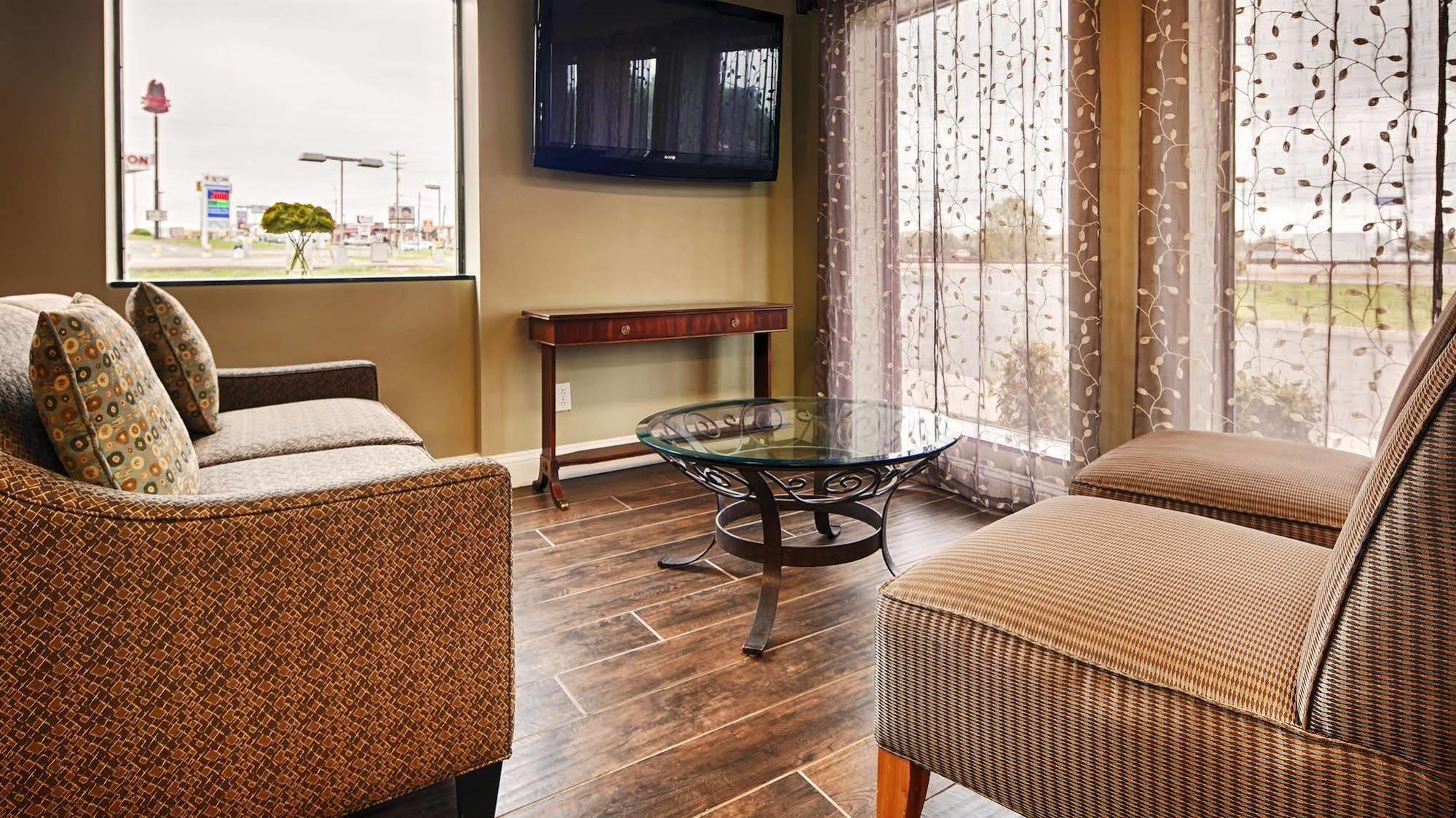 Best Western Dickson Exterior photo
