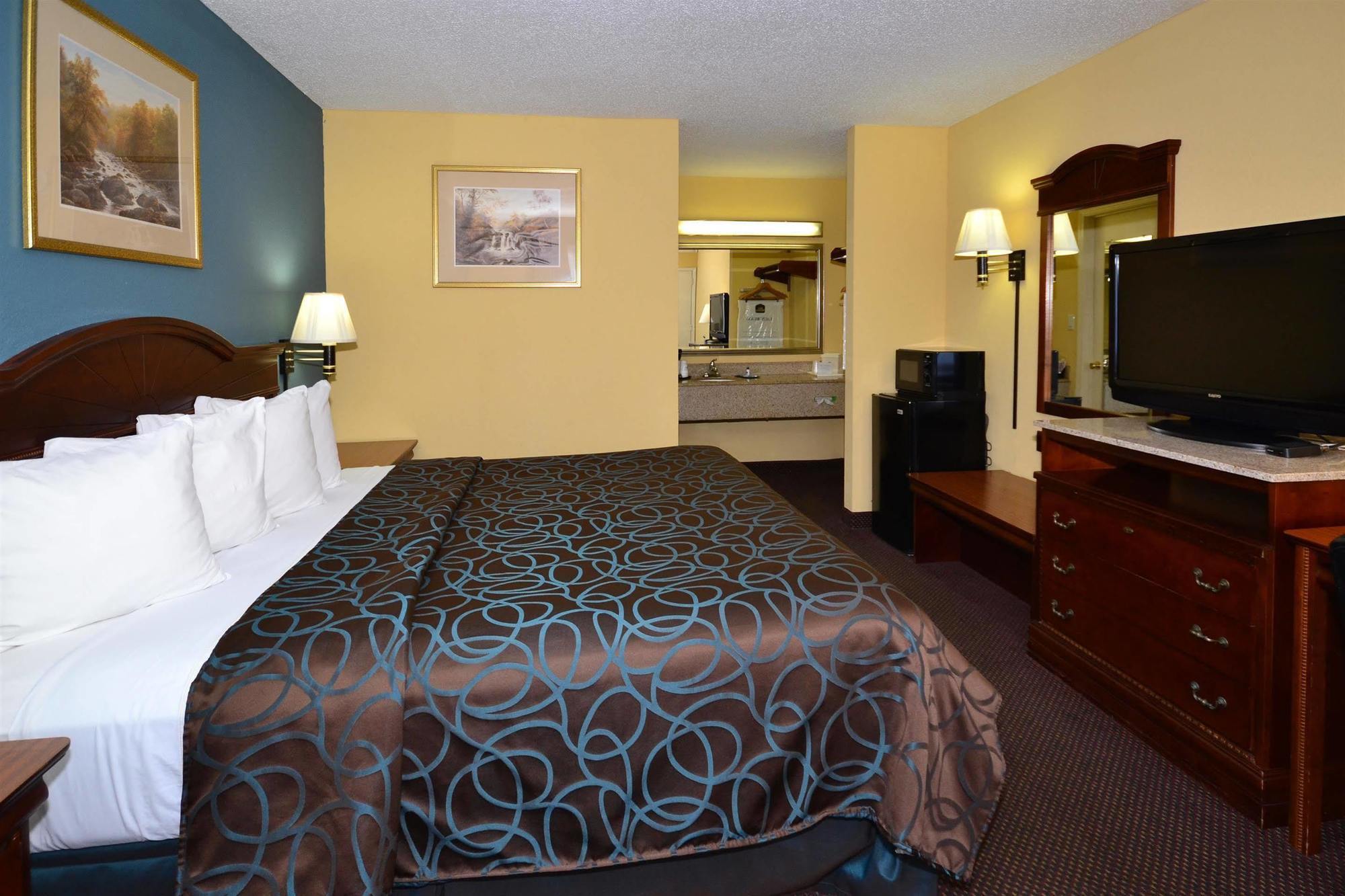 Best Western Dickson Exterior photo