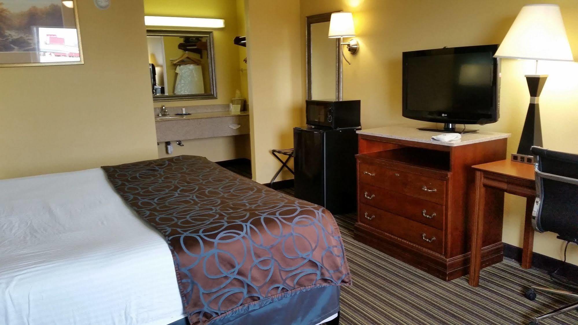 Best Western Dickson Exterior photo